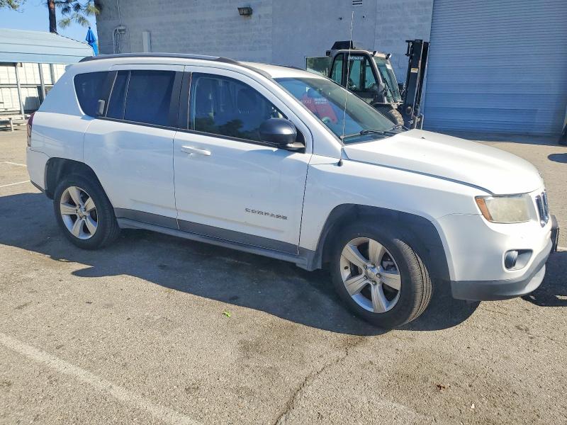 Photo 4 from auction – 2016 JEEP COMPASS with VIN 1C4NJCBA4GD574050