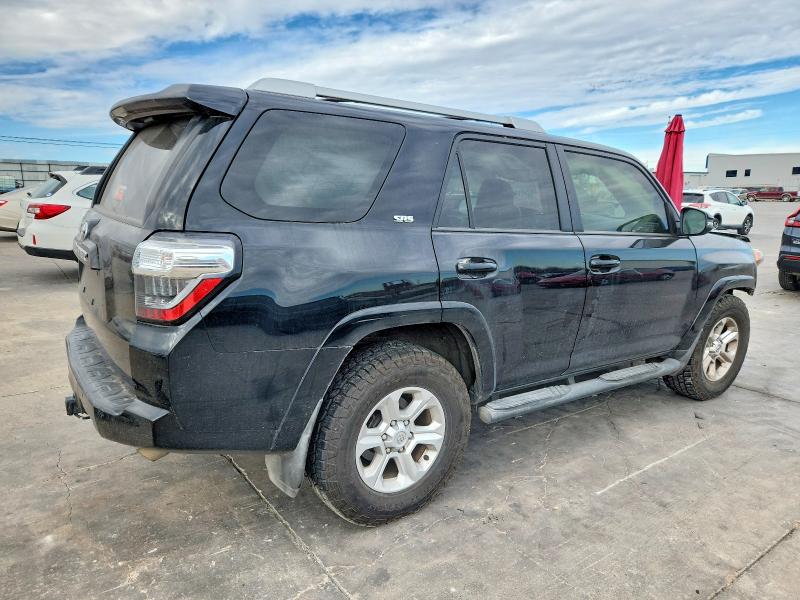 Photo 3 from auction – 2018 TOYOTA 4RUNNER SR with VIN JTEZU5JR4J5175647