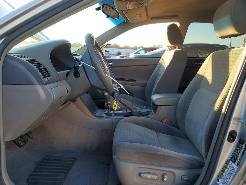 Photo 7 from auction – 2005 TOYOTA CAMRY LE with VIN 4T1BE32K75U028884