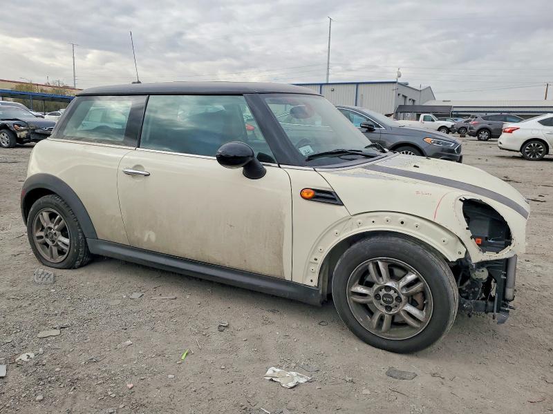 Photo 4 from auction – 2012 MINI COOPER with VIN WMWSU3C58CT260684