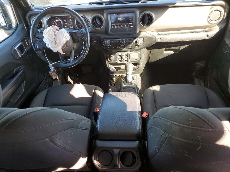 Photo 8 from auction – 2020 JEEP GLADIATOR with VIN 1C6HJTAG4LL164374