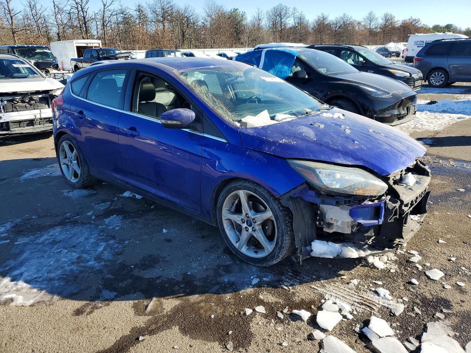 Photo 4 from auction – 2014 FORD FOCUS with VIN 1FADP3N25EL383468