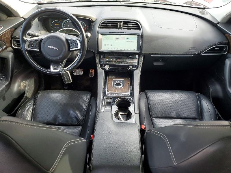 Photo 8 from auction – 2017 JAGUAR F-PACE with VIN SADCL2BV1HA084252