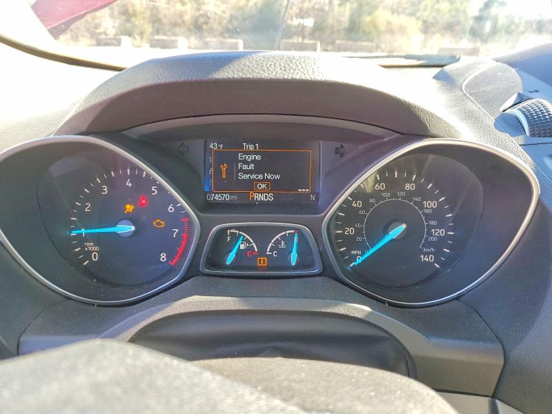 Foto 9 de la subasta – 2017 FORD ESCAPE con VIN 1FMCU0GD3HUE51529