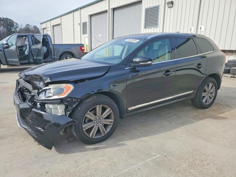VOLVO XC60 T5 IN 2017 with VIN YV440MDU0H2018677 - Photo from auction