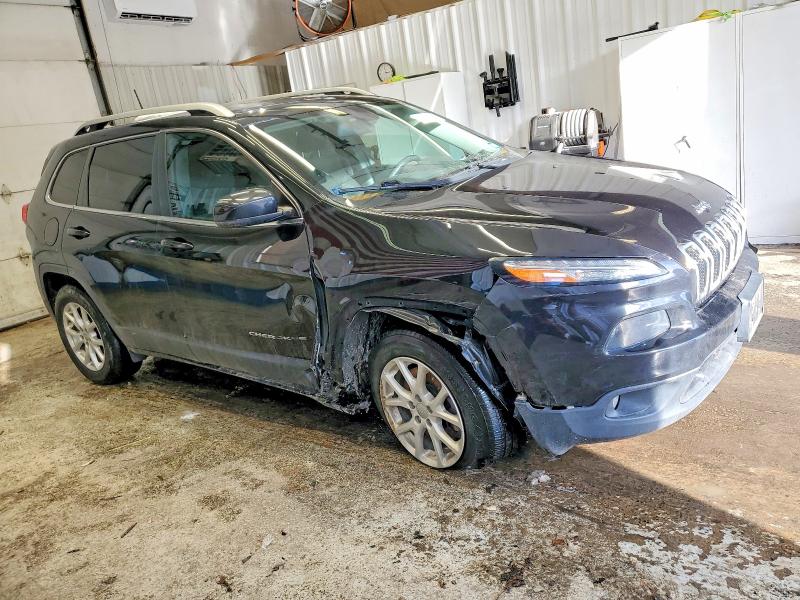 Photo 4 from auction – 2016 JEEP CHEROKEE with VIN 1C4PJMCS0GW244948