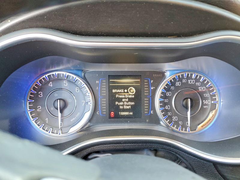 Photo 9 from auction – 2015 CHRYSLER 200 with VIN 1C3CCCAB3FN599983
