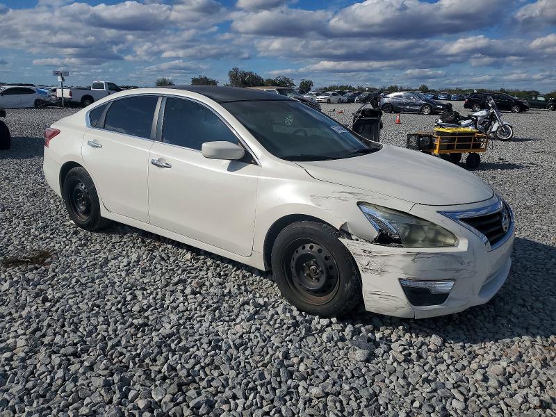 Photo 4 from auction – 2013 NISSAN ALTIMA 2.5 with VIN 1N4AL3AP4DC252949