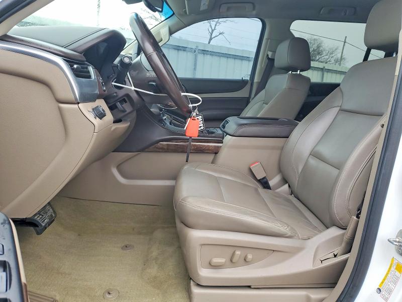Photo 7 from auction – 2019 CHEVROLET SUBURBAN with VIN 1GNSCHKC0KR123308