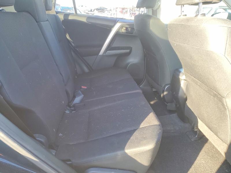 Photo 11 from auction – 2018 TOYOTA RAV4 with VIN JTMZFREVXJJ156802