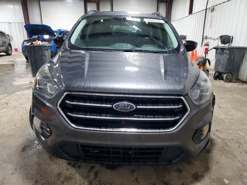 Photo 5 from auction – 2018 FORD ESCAPE SE with VIN 1FMCU9GD1JUA46893