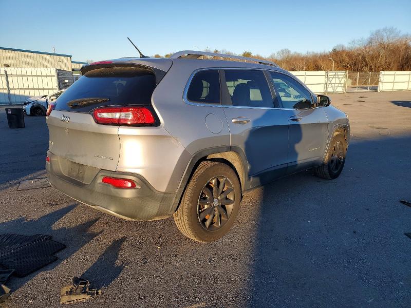 Photo 3 from auction – 2015 JEEP CHEROKEE L with VIN 1C4PJMDB9FW509492