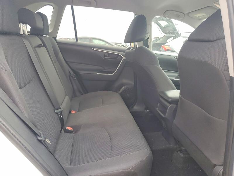 Photo 11 from auction – 2019 TOYOTA RAV4 LE with VIN 2T3K1RFV1KC019475
