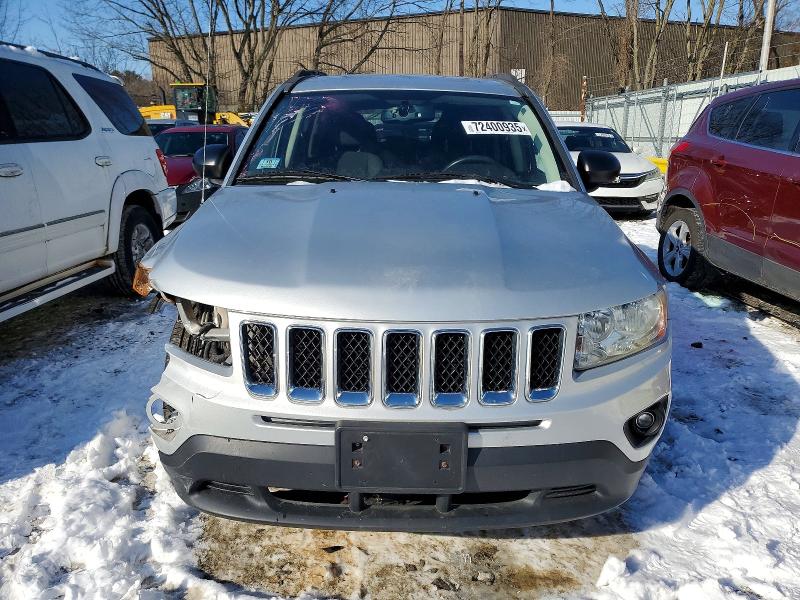 Photo 5 from auction – 2013 JEEP COMPASS with VIN 1C4NJDEBXDD228347