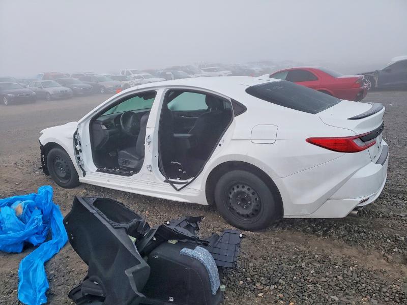 Photo 2 from auction – 2025 TOYOTA CAMRY with VIN 4T1DAACK0SU020581