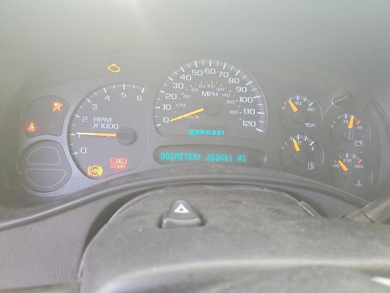 Фото 9 с аукциона – 2003 CHEVROLET SILVERADO с VIN 2GCEK19V131188962