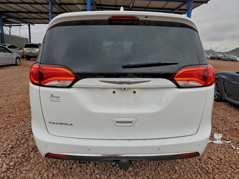 Photo 6 from auction – 2017 CHRYSLER PACIFICA T with VIN 2C4RC1BG0HR505892