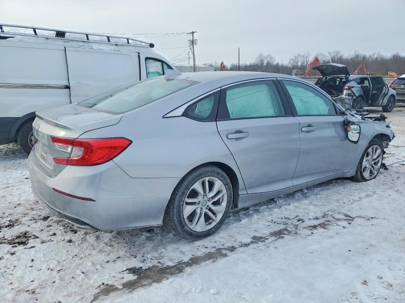 Photo 3 from auction – 2018 HONDA ACCORD with VIN 1HGCV1F17JA036897