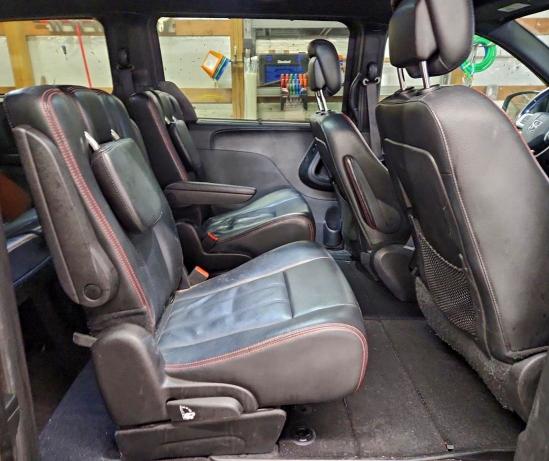 Photo 11 from auction – 2019 DODGE GRAND CARA with VIN 2C4RDGEGXKR736527