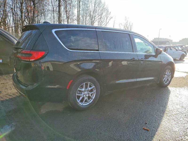 Photo 3 from auction – 2025 CHRYSLER PACIFICA with VIN 2C4RC1BG7SR599499