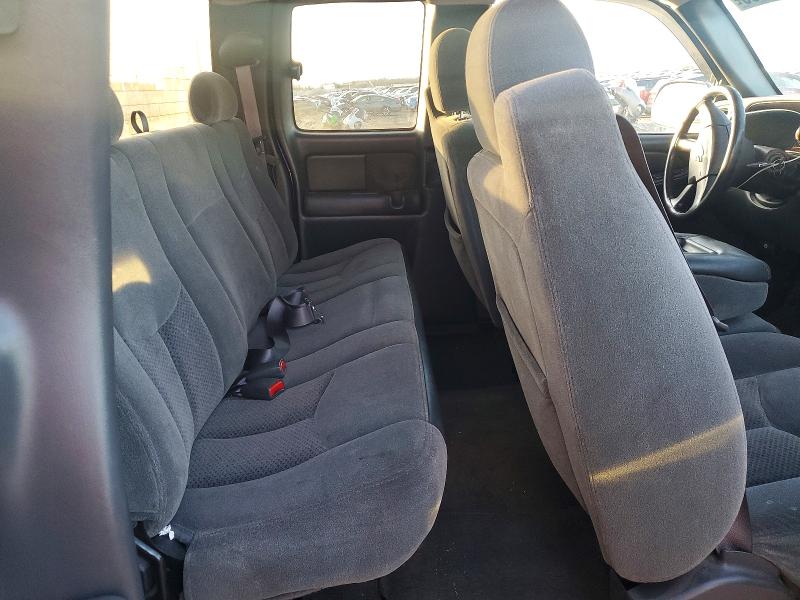 Photo 10 from auction – 2004 CHEV SILVERADO with VIN 1GCEK19T74E304857