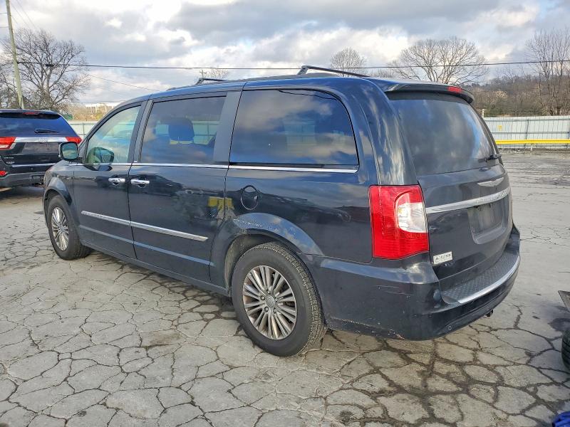 Photo 2 from auction – 2014 CHRYSLER TOWN & COU with VIN 2C4RC1CG8ER164199