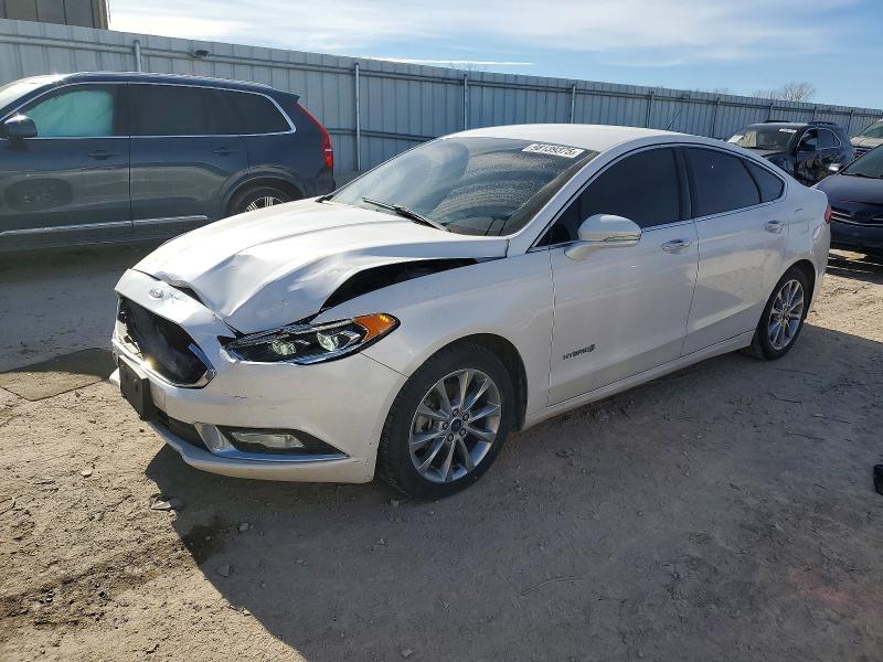 FORD FUSION SE 2017 with VIN 3FA6P0LU8HR241830 - Photo from auction