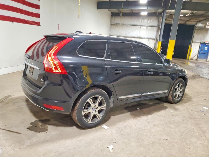 Photo 3 from auction – 2015 VOLVO XC60 T6 PR with VIN YV4902RC2F2611156