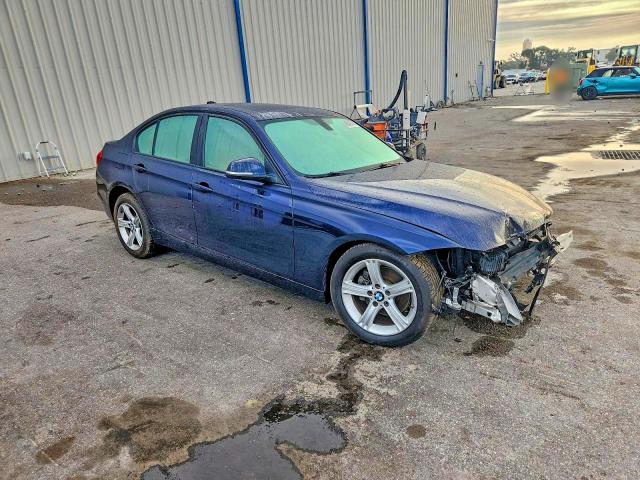 Photo 4 from auction – 2013 BMW 328 I with VIN WBA3A5G51DNP23404