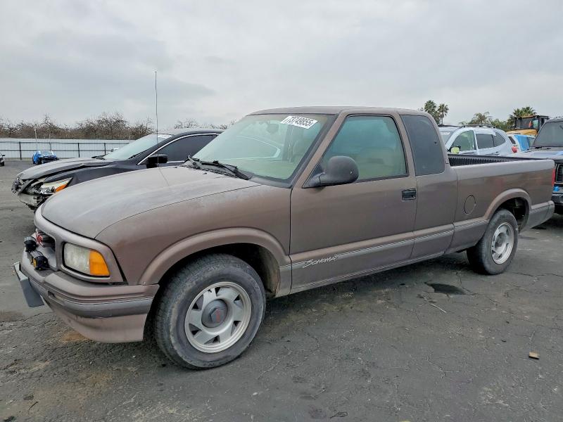 GMC SONOMA 1997 z numerem VIN 1GTCS19X3V8514009 - Zdjęcie z aukcji