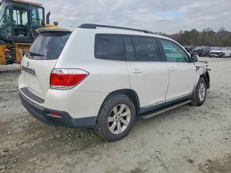 Photo 3 from auction – 2012 TOYOTA HIGHLANDER with VIN 5TDZA3EH8CS022592