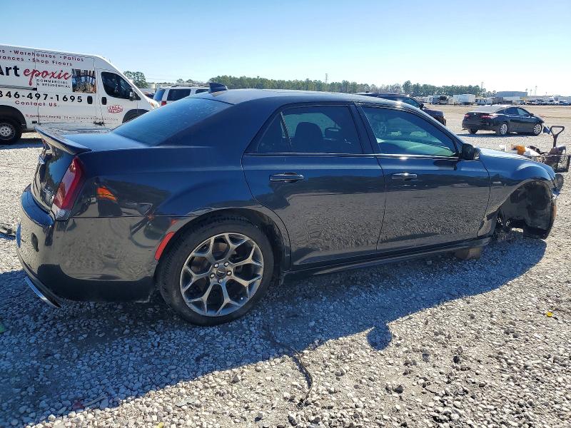 Photo 3 from auction – 2017 CHRYSLER 300 with VIN 2C3CCABGXHH541704