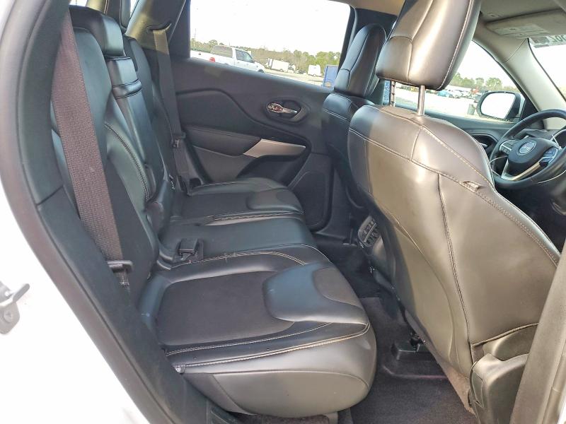 Photo 11 from auction – 2018 JEEP CHEROKEE with VIN 1C4PJLLBXJD573783