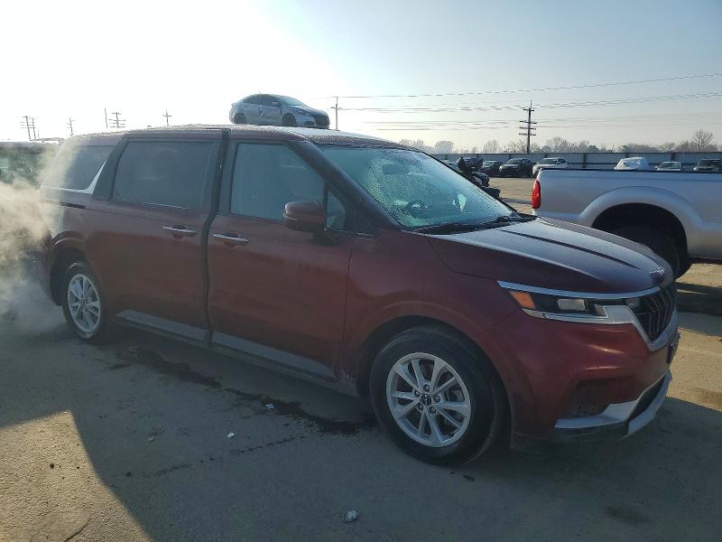 Photo 4 from auction – 2023 KIA CARNIVAL with VIN KNDNB4H34P6196912
