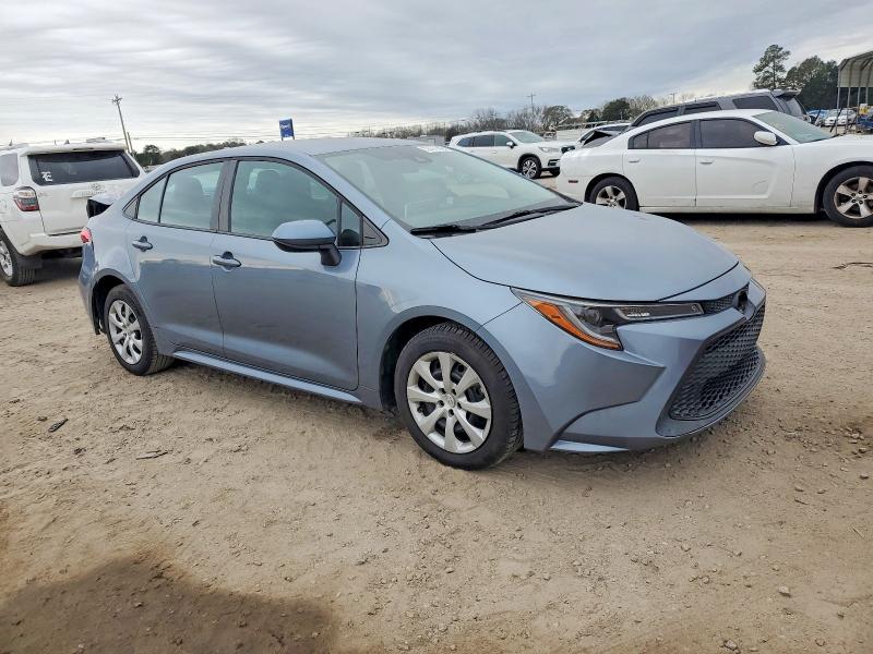 Photo 4 from auction – 2021 TOYOTA COROLLA LE with VIN 5YFEPMAE2MP235837