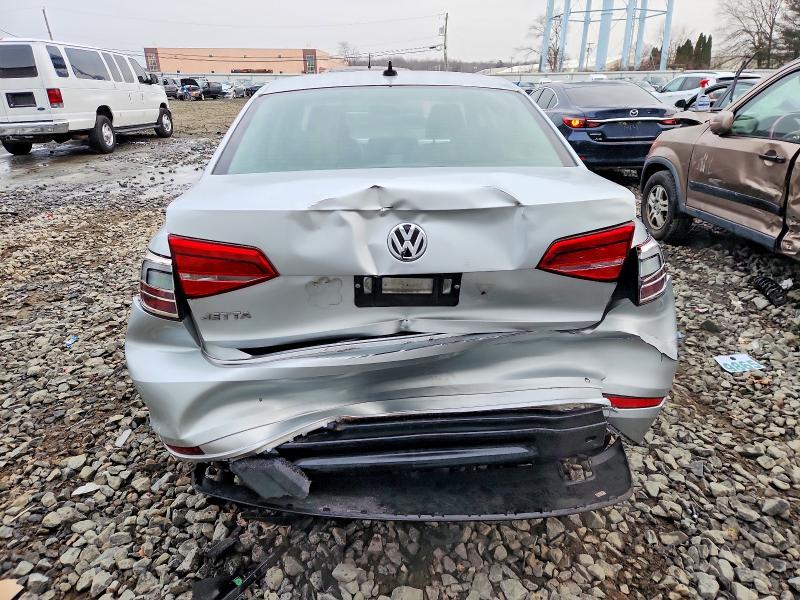 Photo 6 from auction – 2015 VOLKSWAGEN JETTA BASE with VIN 3VW1K7AJXFM264702