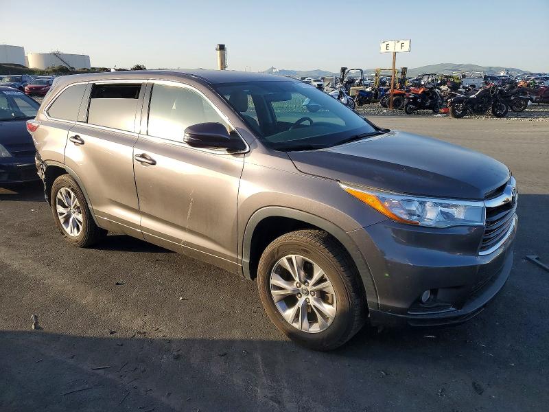 Photo 4 from auction – 2016 TOYOTA HIGHLANDER with VIN 5TDZKRFH7GS177316