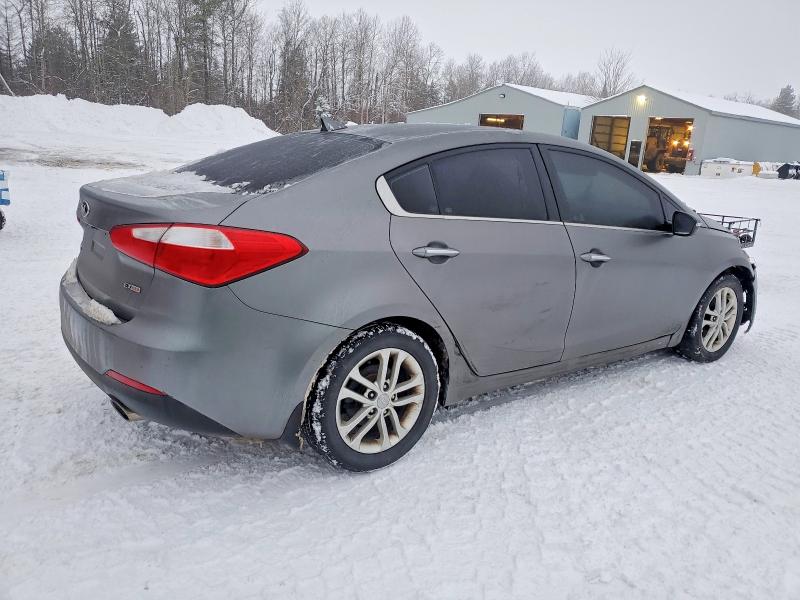 Photo 3 from auction – 2016 KIA FORTE EX with VIN KNAFX4A89G5528373