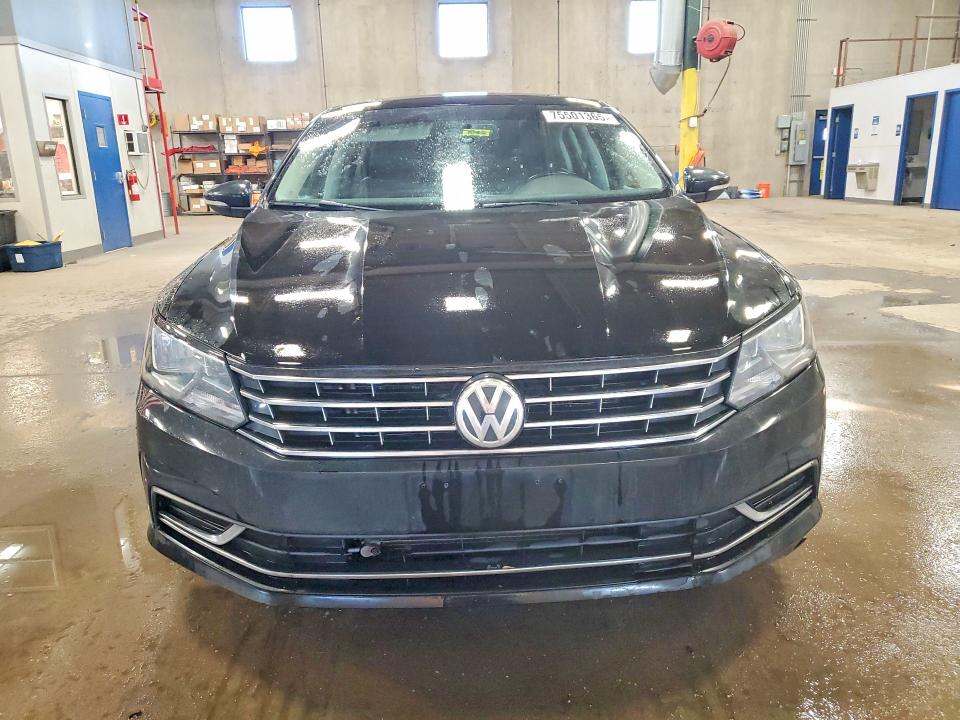 Photo 5 from auction – 2016 VOLKSWAGEN PASSAT SE with VIN 1VWBT7A36GC028439