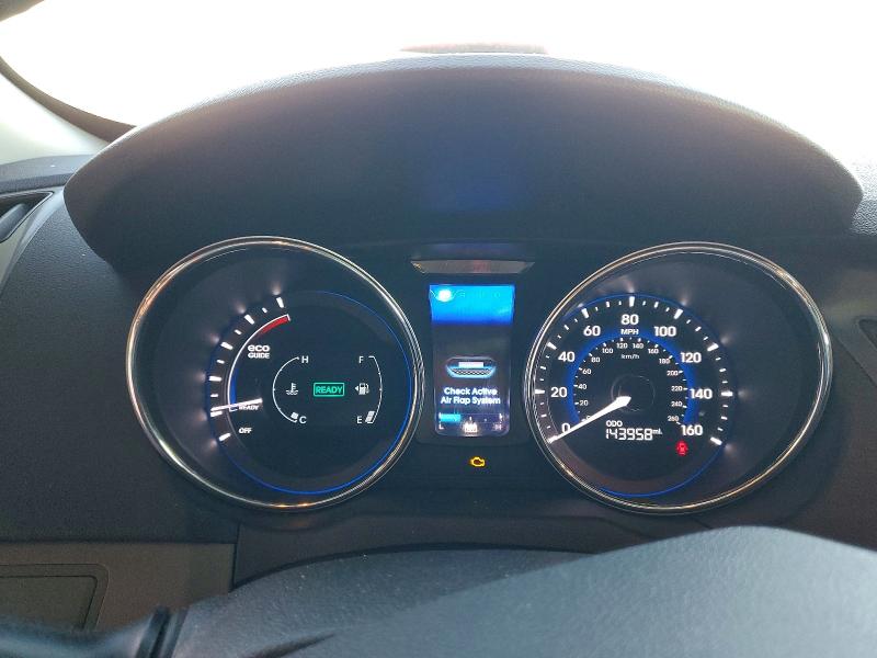 Photo 9 from auction – 2012 HYUNDAI SONATA HYB with VIN KMHEC4A45CA044558