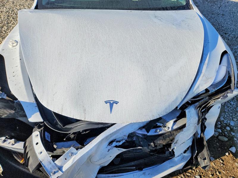 Photo 11 from auction – 2022 TESLA MODEL 3 with VIN 5YJ3E1EB8NF233132