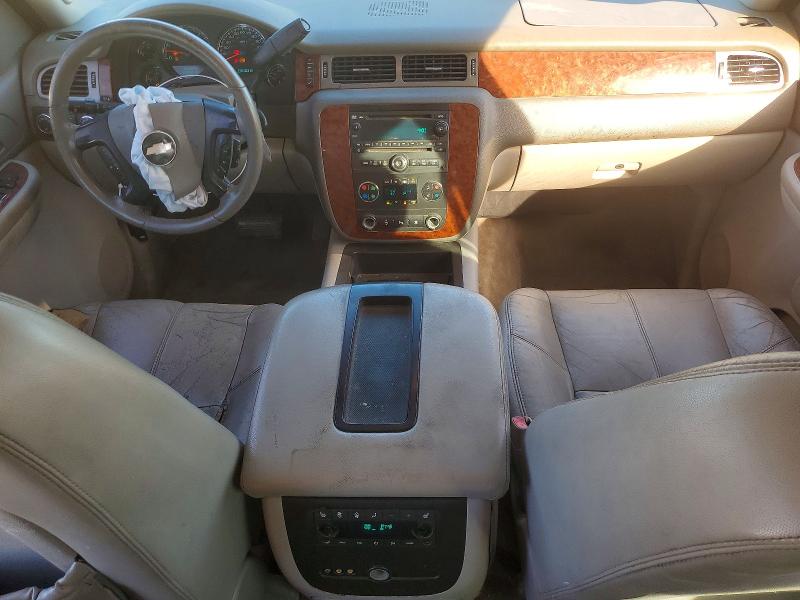 Photo 8 from auction – 2008 CHEVROLET SUBURBAN with VIN 3GNFK16318G209189