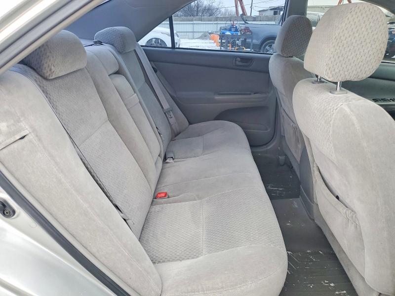Photo 10 from auction – 2004 TOYOTA CAMRY with VIN 4T1BE32K64U835895