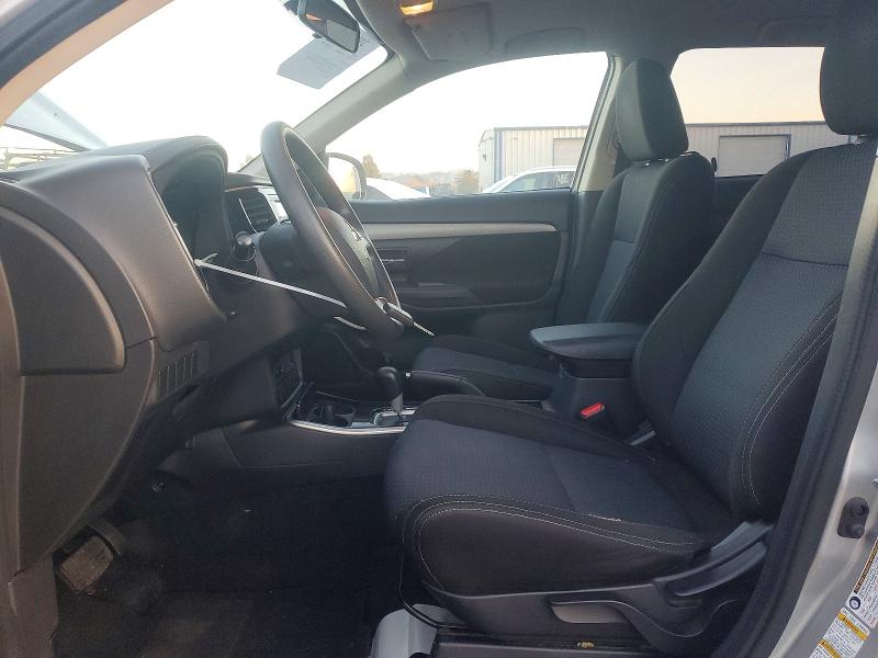 Photo 7 from auction – 2018 MITSUBISHI OUTLANDER with VIN JA4AD2A3XJZ009406