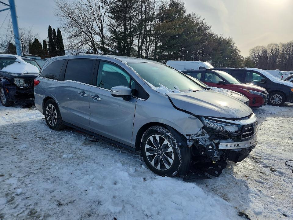 Photo 4 from auction – 2022 HONDA ODYSSEY with VIN 5FNRL6H79NB040458