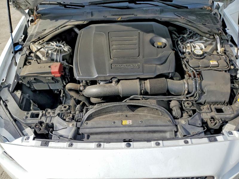 Photo 11 from auction – 2019 JAGUAR XE with VIN SAJAE4FX4KCP46634