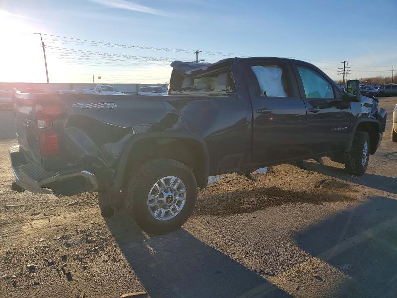 Photo 3 from auction – 2021 CHEVROLET SILVERADO with VIN 1GC4YNEY8MF207115
