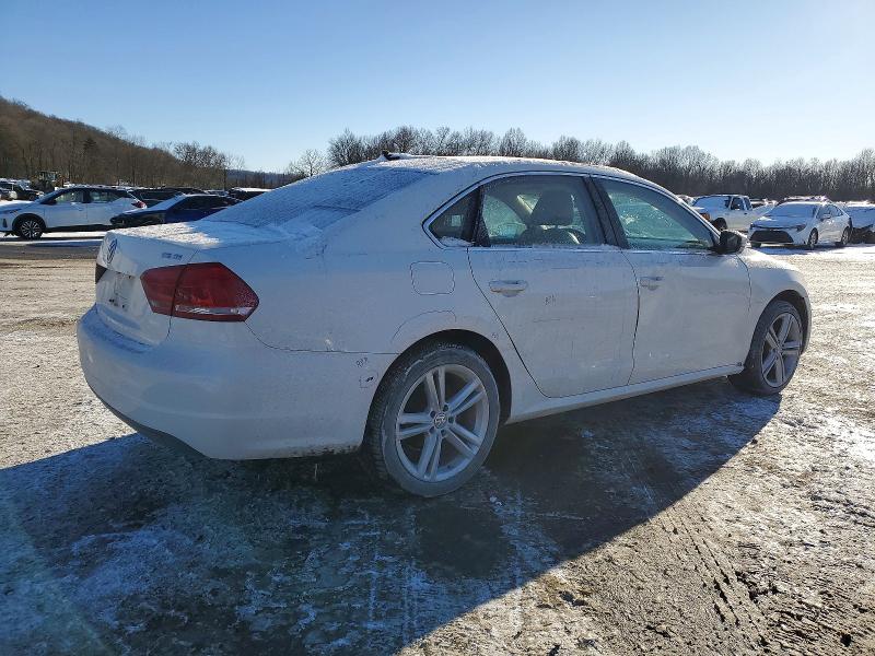 Photo 3 from auction – 2014 VOLKSWAGEN PASSAT with VIN 1VWBT7A39EC072111