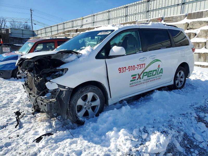 Photo 1 from auction – 2020 TOYOTA SIENNA LE with VIN 5TDKZ3DC1LS065218