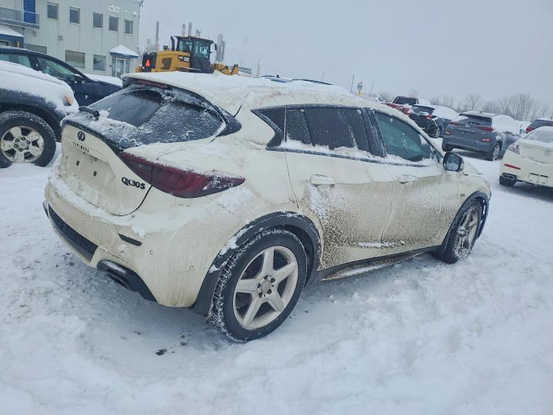 Photo 3 from auction – 2017 INFINITI QX30 BASE with VIN SJKCH5CP8HA037473